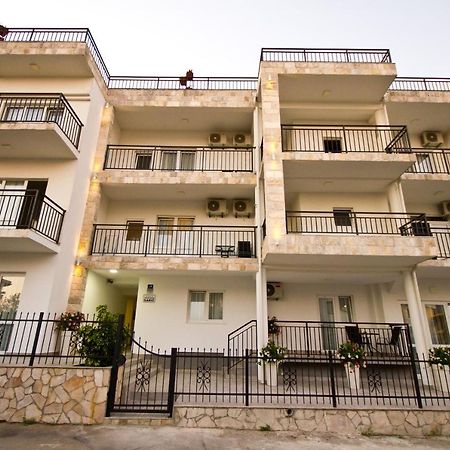 Apartments Saric Bar Ngoại thất bức ảnh