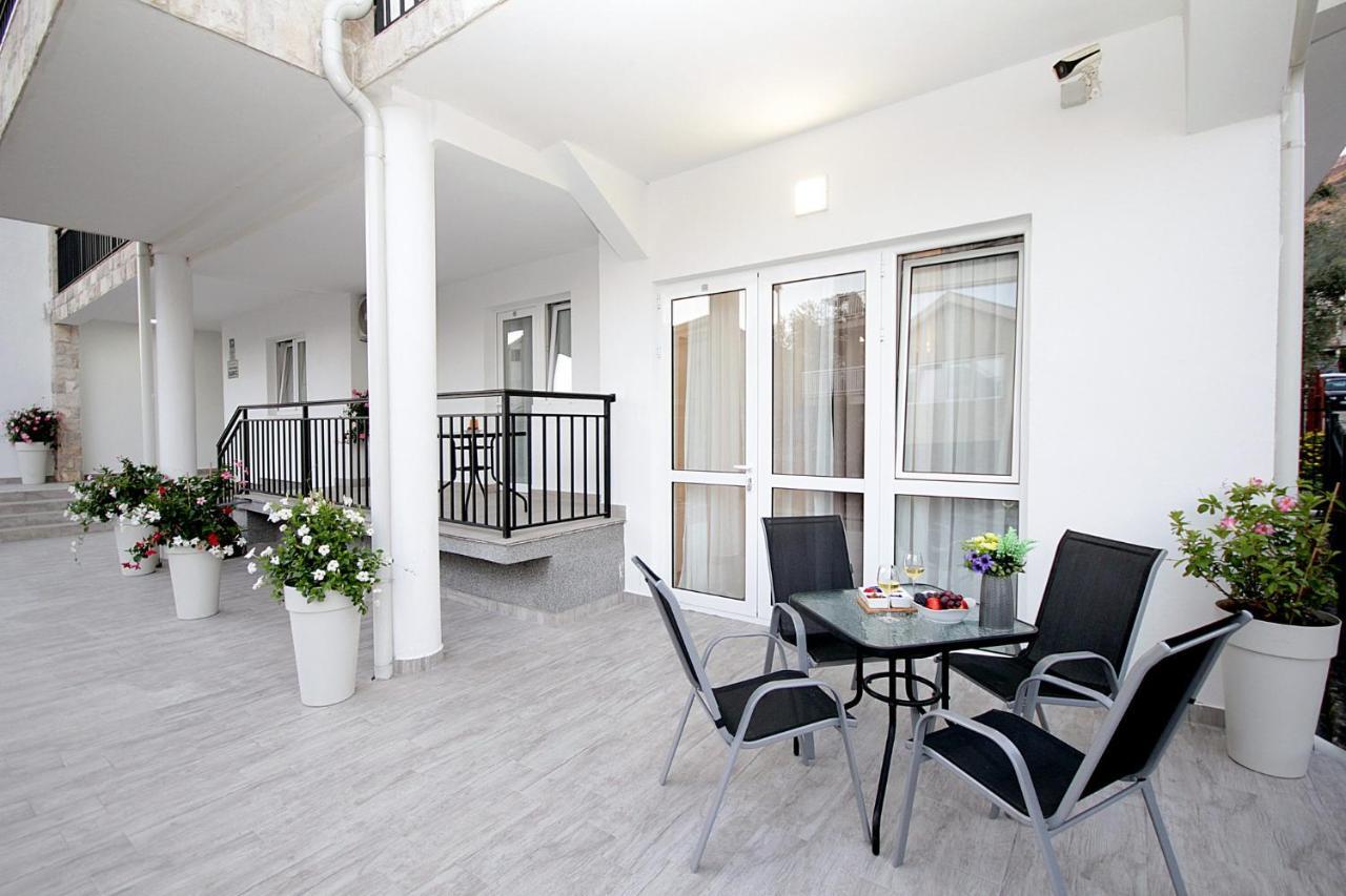 Apartments Saric Bar Ngoại thất bức ảnh