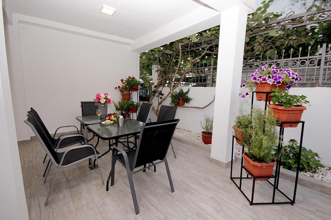 Apartments Saric Bar Ngoại thất bức ảnh