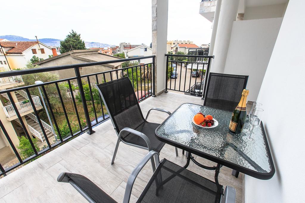Apartments Saric Bar Ngoại thất bức ảnh